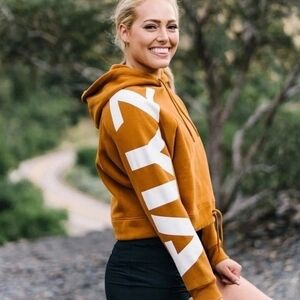 Zyia Camel Cropped Hoodie Drawstring Rust Burnt Orange Brown Logo Sleeve Small